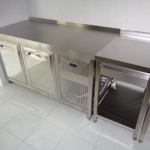 Hladni i radni sto od inoxa