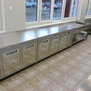 Hladni stolovi od inoxa